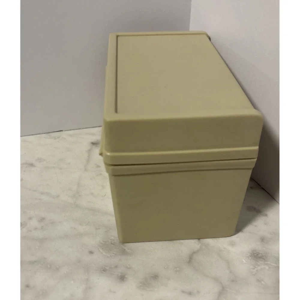 Vintage 70s Plastic Beige Recipe Box With New‎ In Package 40 Recipe Cards